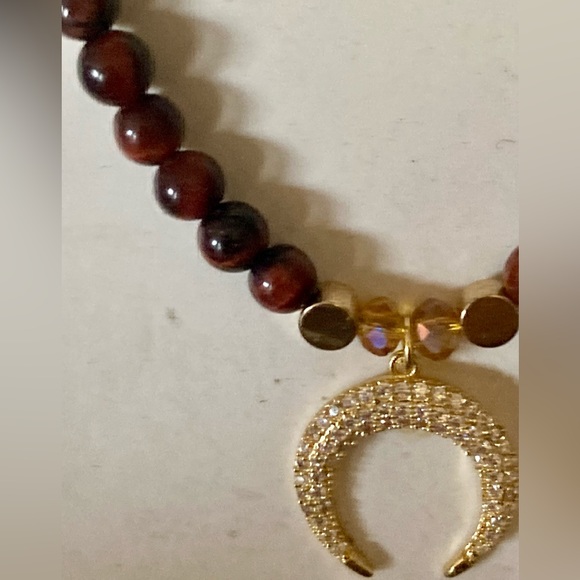 Red Jasper Horseshoe Pendant & Earrings - Picture 4 of 4